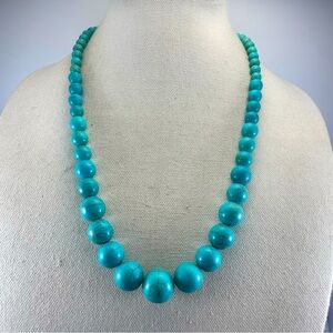 Stunning Faux Turquoise Howlite Graduated Round Beaded Statement Necklace